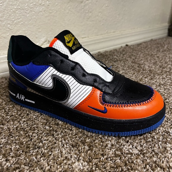 Nike Air Force 1 LowTops NYC Parks men’s size 9.5 Current average price $383 - Picture 12 of 12